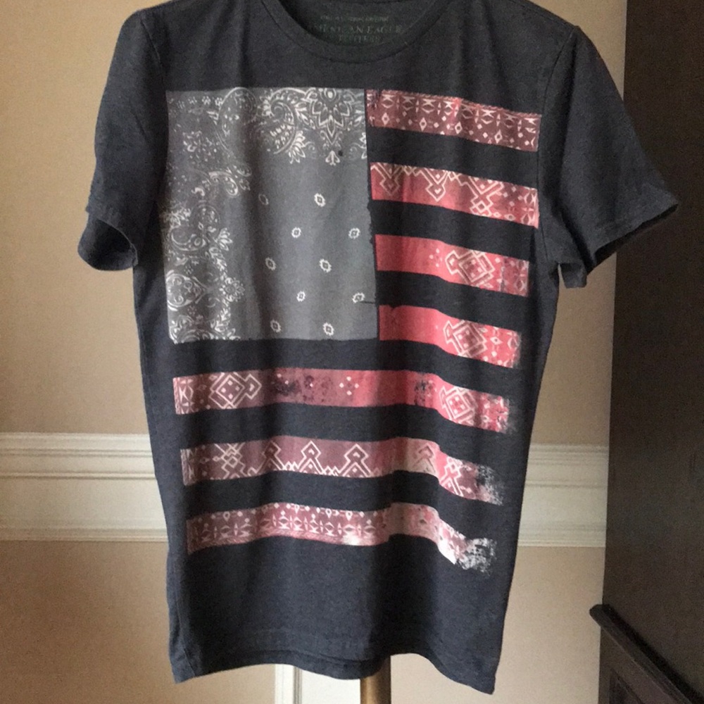 Men’s small American Eagle Tee